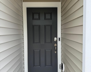 1056 Lily Loch Way - Photo Thumbnail 2
