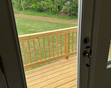 1056 Lily Loch Way - Photo Thumbnail 18