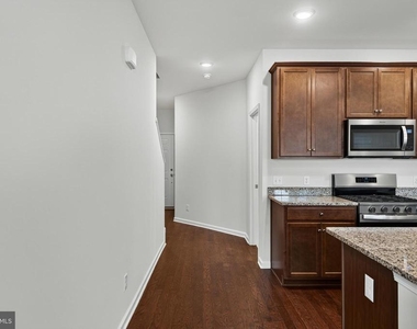 302 Milton Stamp Drive - Photo Thumbnail 14