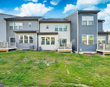 302 Milton Stamp Drive - Photo Thumbnail 41