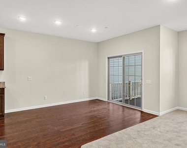 302 Milton Stamp Drive - Photo Thumbnail 6