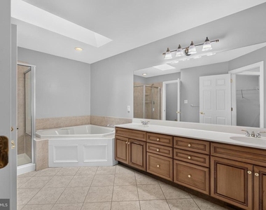 16 Oak Leaf Lane - Photo Thumbnail 42