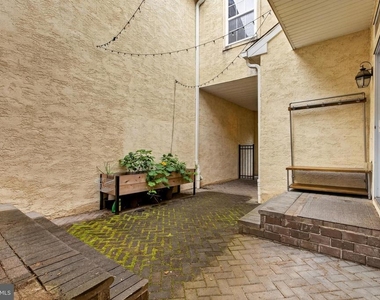 16 Oak Leaf Lane - Photo Thumbnail 4