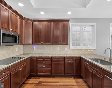 16 Oak Leaf Lane - Photo Thumbnail 27