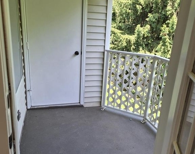 812 Diamond Drive - Photo Thumbnail 6