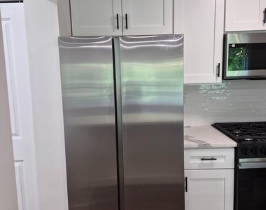 812 Diamond Drive - Photo Thumbnail 2