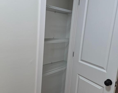 812 Diamond Drive - Photo Thumbnail 14