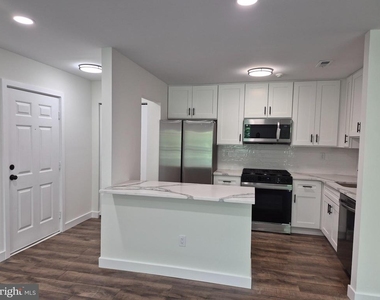 812 Diamond Drive - Photo Thumbnail 1