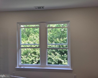 812 Diamond Drive - Photo Thumbnail 11