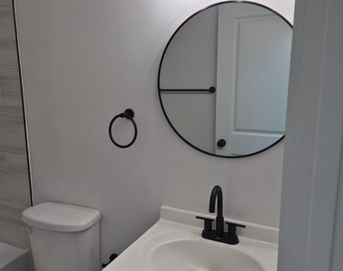 812 Diamond Drive - Photo Thumbnail 12