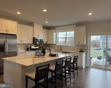 137 Ada Hightower Avenue - Photo Thumbnail 14