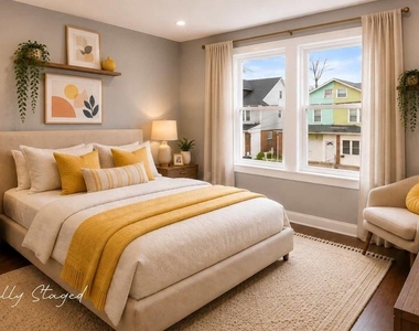 209 Woodlawn Avenue - Photo Thumbnail 12