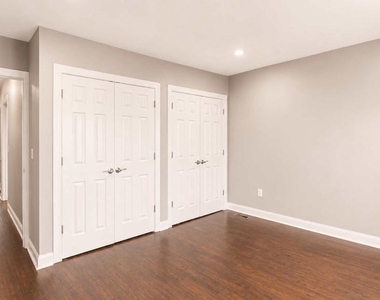 209 Woodlawn Avenue - Photo Thumbnail 13
