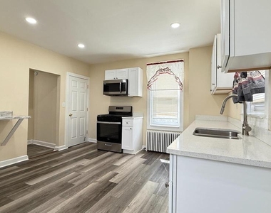 2030 Liberty Street - Photo Thumbnail 10