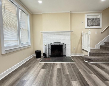 2030 Liberty Street - Photo Thumbnail 3