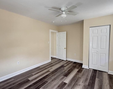 2030 Liberty Street - Photo Thumbnail 16