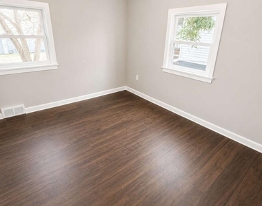 2220 Brunswick Avenue - Photo Thumbnail 12
