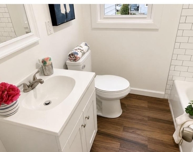 2220 Brunswick Avenue - Photo Thumbnail 7