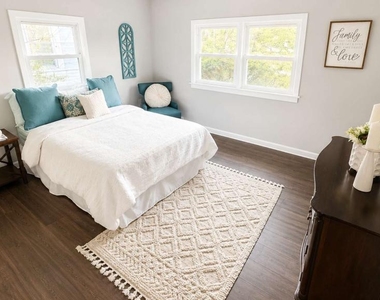 2220 Brunswick Avenue - Photo Thumbnail 9
