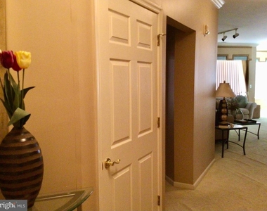 118 Masterson Court - Photo Thumbnail 3
