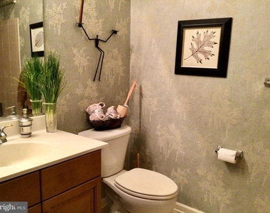 118 Masterson Court - Photo Thumbnail 21