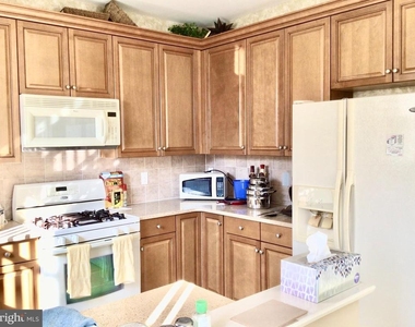 118 Masterson Court - Photo Thumbnail 11