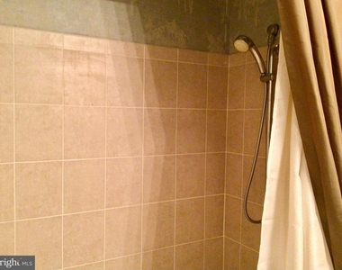 118 Masterson Court - Photo Thumbnail 22