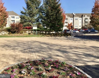 118 Masterson Court - Photo Thumbnail 28