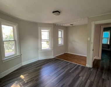 103 Newell Ave - Photo Thumbnail 11