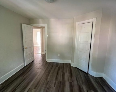 103 Newell Ave - Photo Thumbnail 12