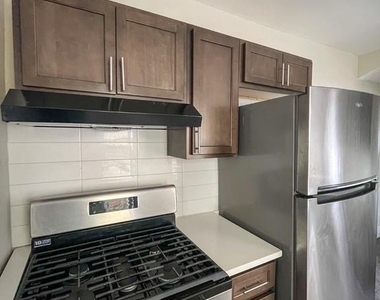 103 Newell Ave - Photo Thumbnail 6