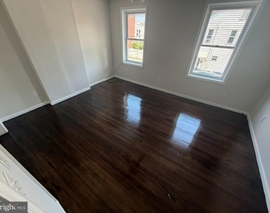 35 Emory Avenue - Photo Thumbnail 4