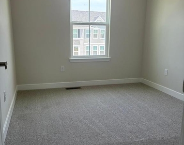114 Spyglass Hill Drive - Photo Thumbnail 13