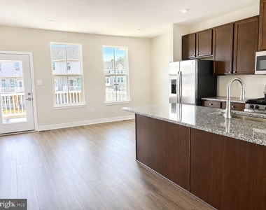 114 Spyglass Hill Drive - Photo Thumbnail 5