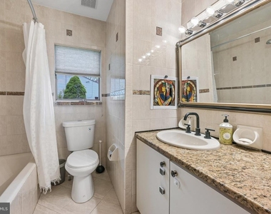 410 Narragansett Drive - Photo Thumbnail 17
