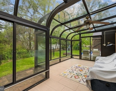 410 Narragansett Drive - Photo Thumbnail 9