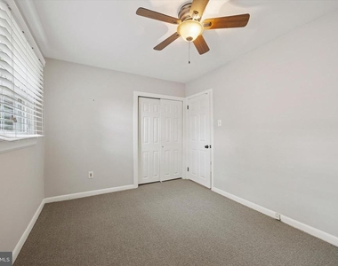 704 Cedar Avenue - Photo Thumbnail 7