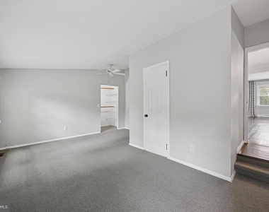 704 Cedar Avenue - Photo Thumbnail 16