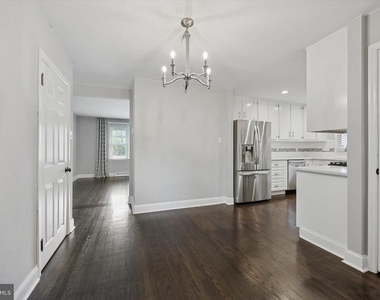 704 Cedar Avenue - Photo Thumbnail 11