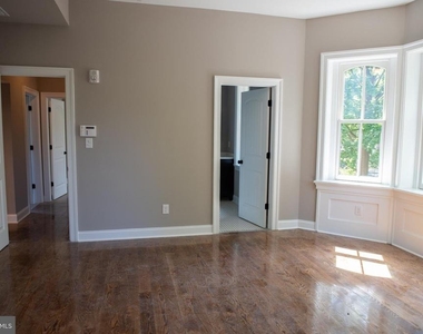 108 Centre Street - Photo Thumbnail 12