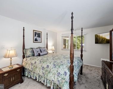 206 Mulberry Cove - Photo Thumbnail 11