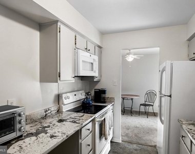 206 Mulberry Cove - Photo Thumbnail 6