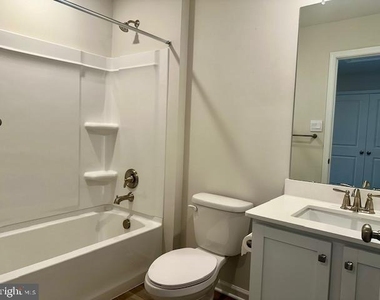 1 Reagan Lane - Photo Thumbnail 30