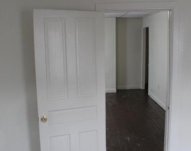 133 Ray Street - Photo Thumbnail 4
