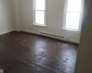 133 Ray Street - Photo Thumbnail 2