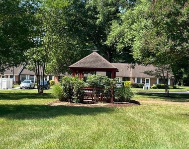 12319 Stonehaven Lane - Photo Thumbnail 3