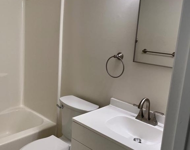 12319 Stonehaven Lane - Photo Thumbnail 6
