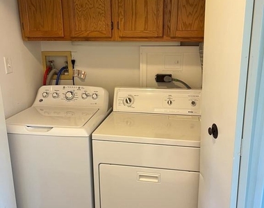 12319 Stonehaven Lane - Photo Thumbnail 8