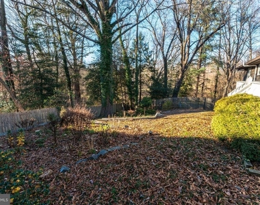 9322 W Parkhill Drive - Photo Thumbnail 30