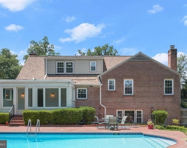7109 Radnor Road - Photo Thumbnail 44